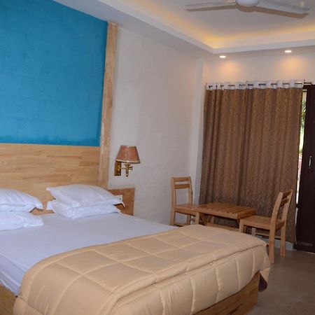 Coconhuts Beach Resort Lakshmanpur Ngoại thất bức ảnh