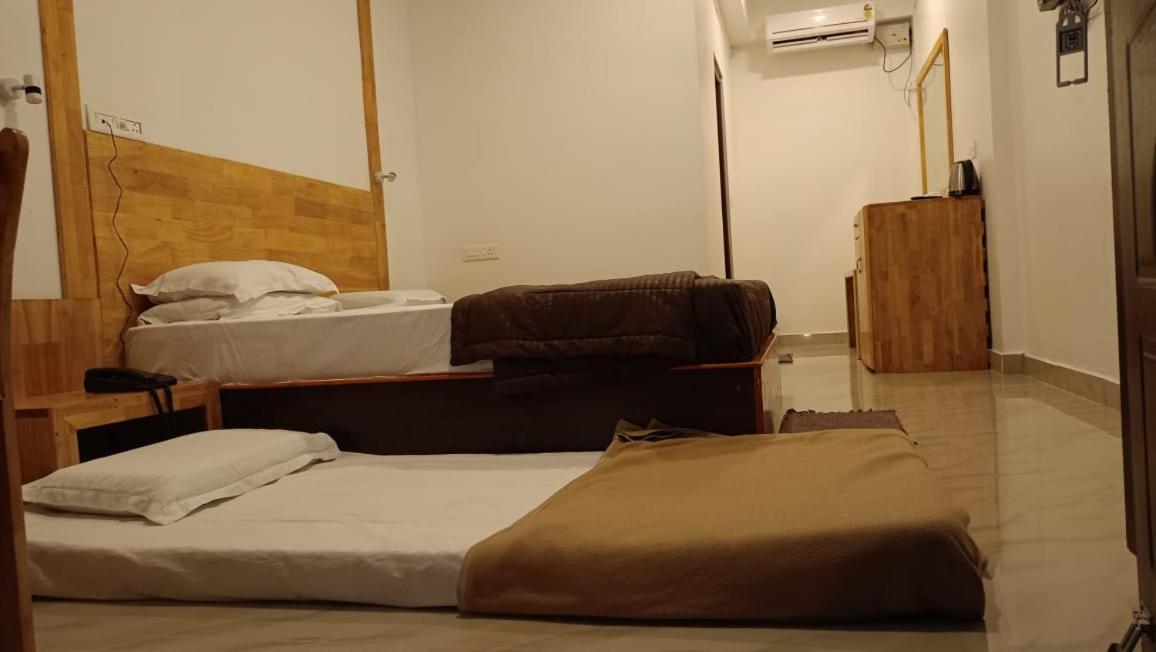Coconhuts Beach Resort Lakshmanpur Ngoại thất bức ảnh