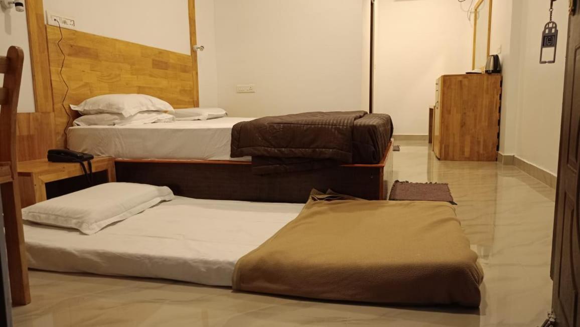 Coconhuts Beach Resort Lakshmanpur Ngoại thất bức ảnh