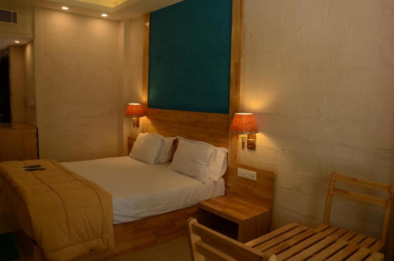 Coconhuts Beach Resort Lakshmanpur Ngoại thất bức ảnh